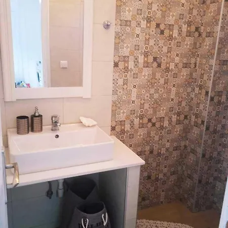 Kalymnos Platy Gialos Mousellis Makis