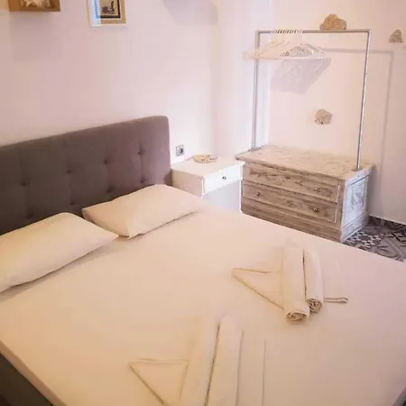 Kalymnos Platy Gialos Mousellis Makis Appart hôtel 3*