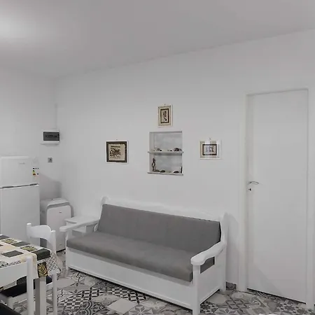 Kalymnos Platy Gialos Mousellis Makis Appart hôtel 3*