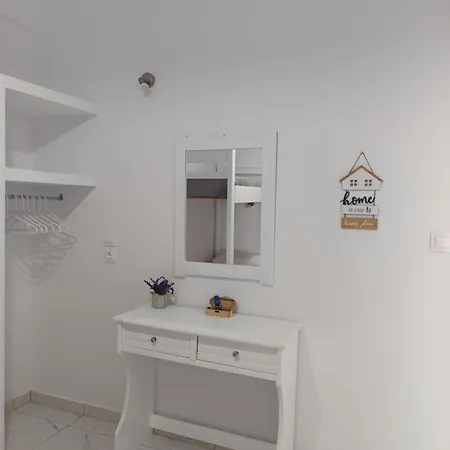 Kalymnos Platy Gialos Mousellis Makis Appart hôtel 3*