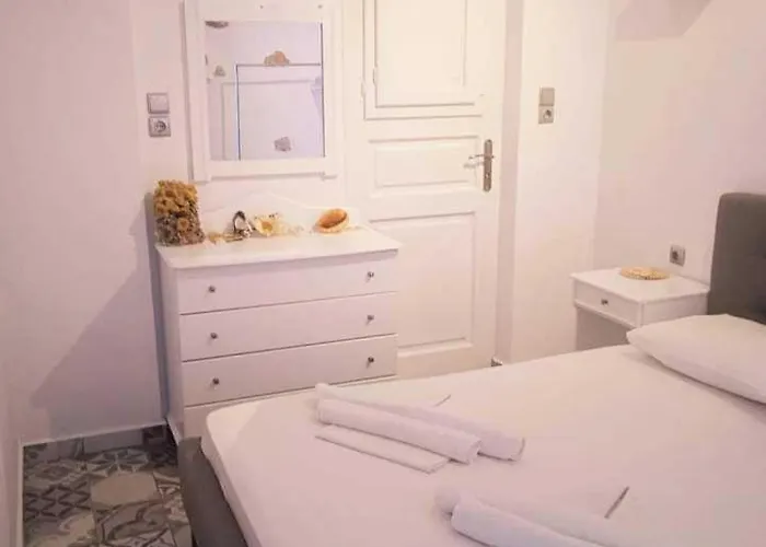 アパートホテル Kalymnos Platy Gialos Mousellis Makis 3*