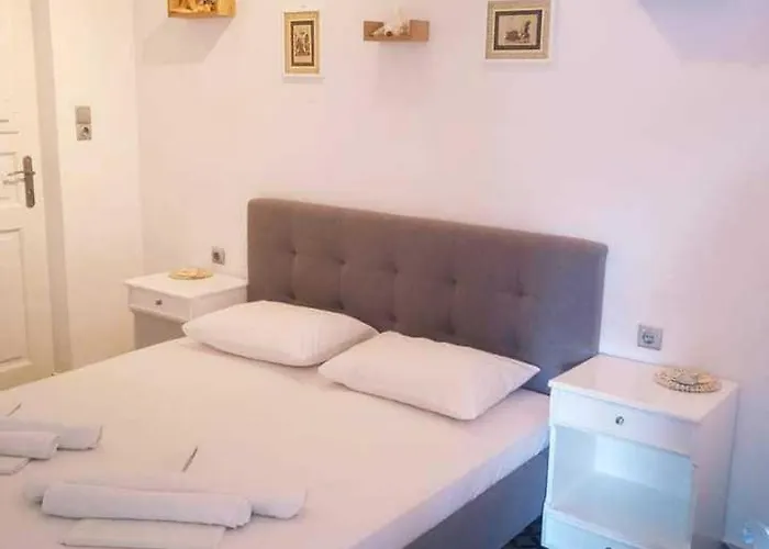 アパートホテル Kalymnos Platy Gialos Mousellis Makis 3*