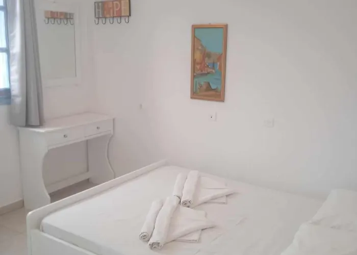 Kalymnos Platy Gialos Mousellis Makis