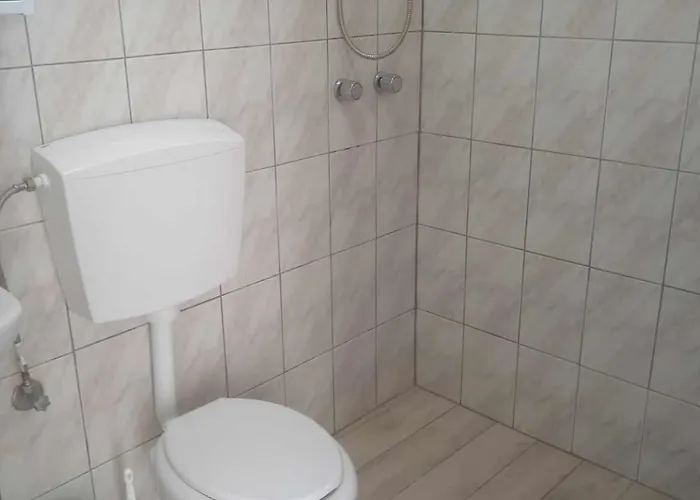 Kalymnos Platy Gialos Mousellis Makis