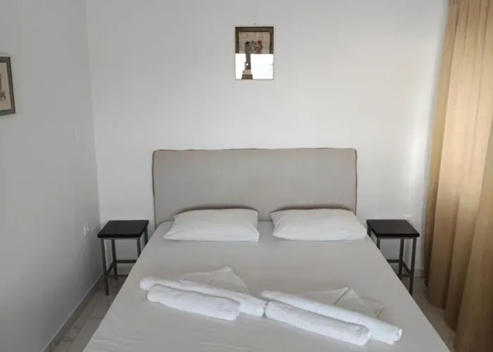 Kalymnos Platy Gialos Mousellis Makis